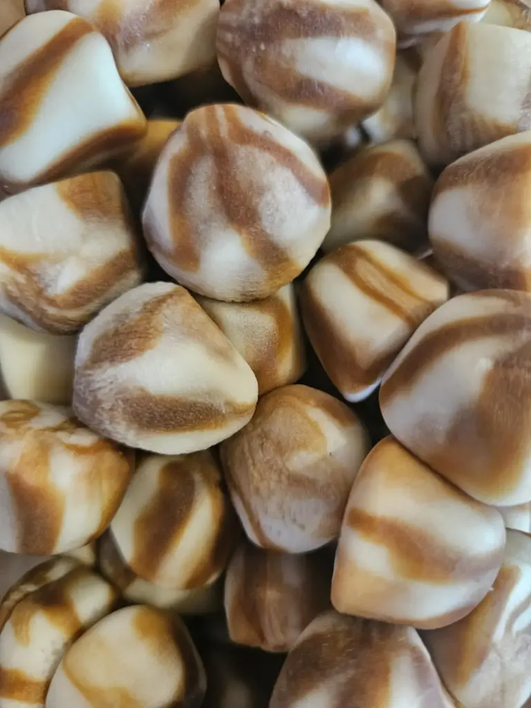 Bisous twist coca (vendu par 100 gr)