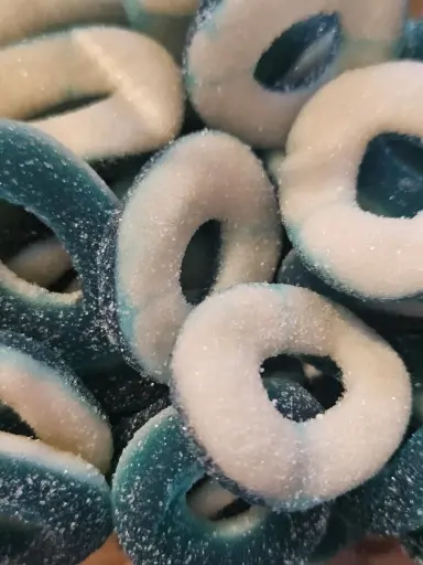 Anneaux framboise (vendu par 100 gr)