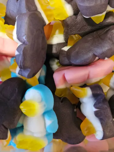 Pingouins ( vendu par 100 gramme)